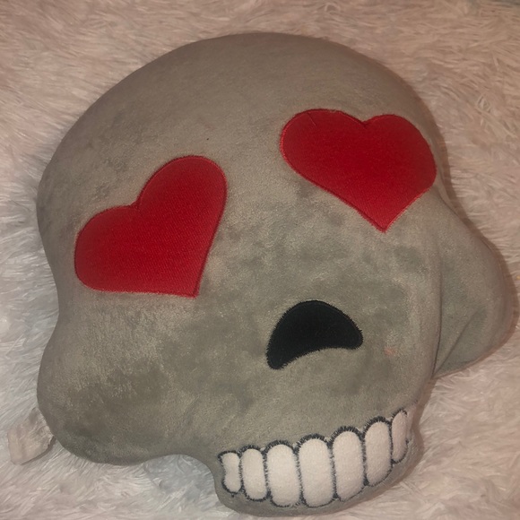 Emoji pillows - Picture 3 of 5